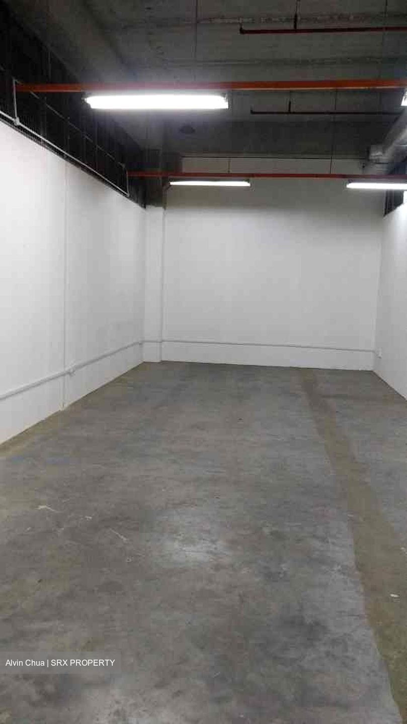 Imm Building (D22), Warehouse #570062541